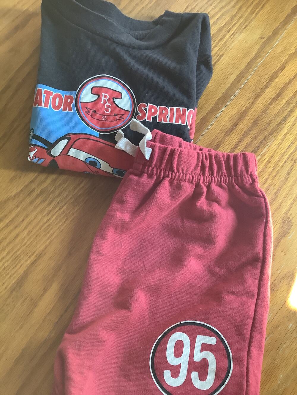 Toddle boy's 2 T Disney Pixar Cars outfit